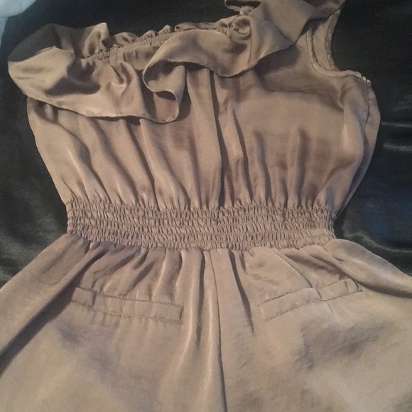 Taupe satin Romper - Picture 4 of 4